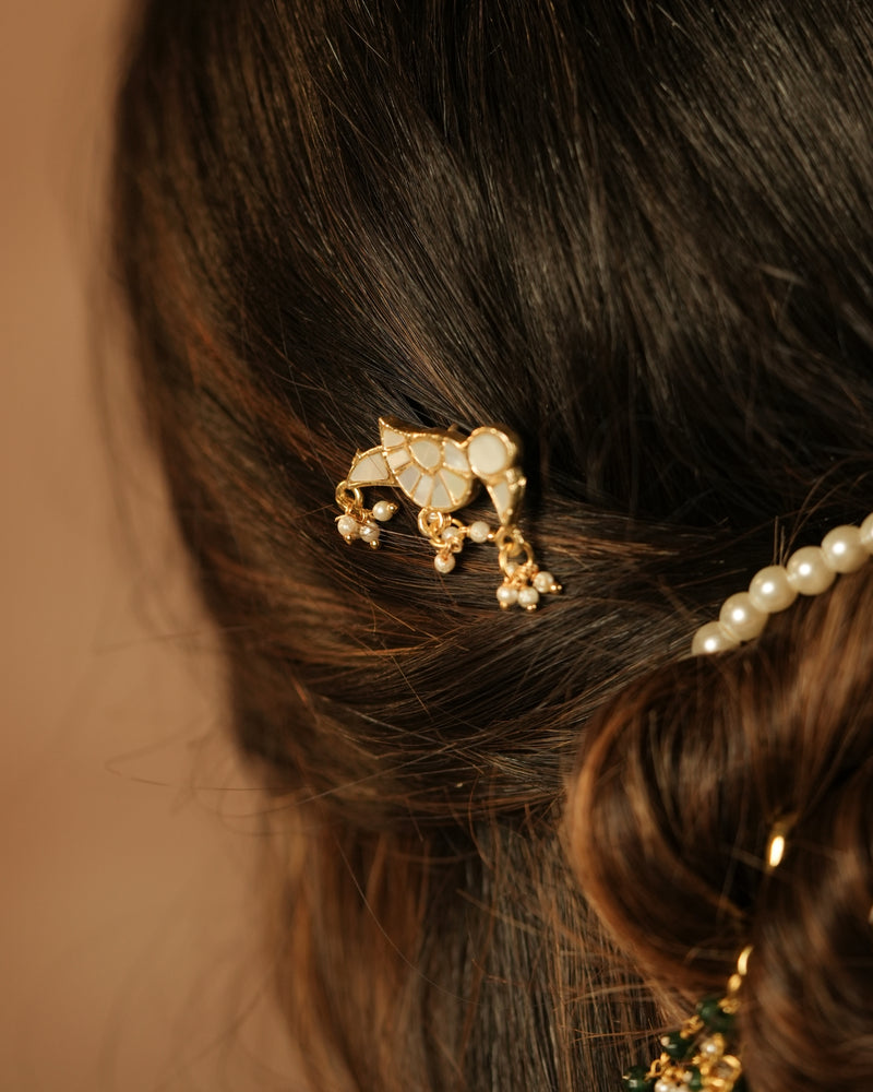 MDBR1271 - White Colour Gold Plated Jadau Kundan Parrot Motif Juda Pin
