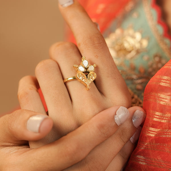 MDR1284 - White Colour Gold Plated Mother of Pearl Ring