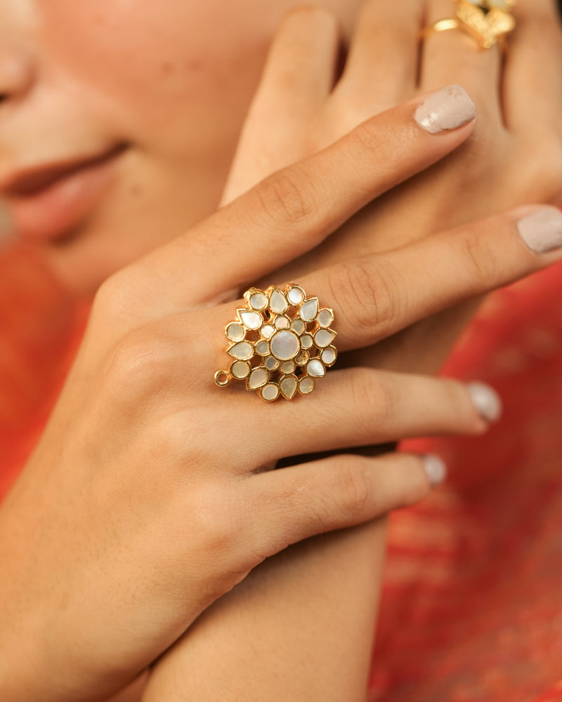 MDR1283 - White Colour Gold Plated Mother of Pearl Ring