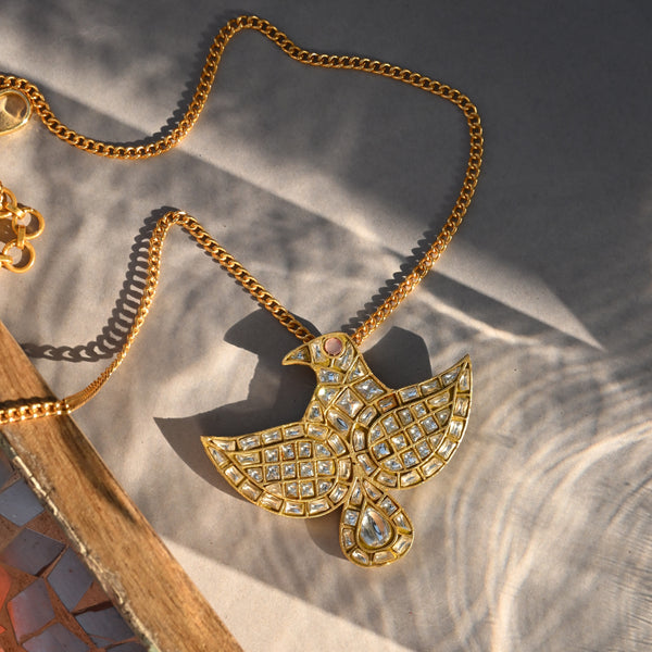 MDN1050- White Color Gold Plated Jadau Kundan Eagle Motif Thappa Pendant