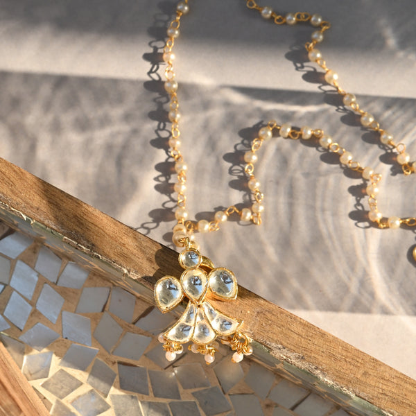 MDN1089- White Colour Gold Plated Jadau Kundan Bird Motif Pendant