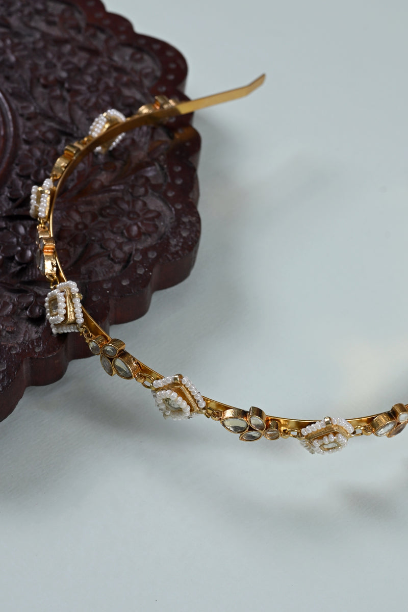 White Colour Gold Plated Jadau Kundan Headband