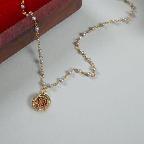 MDN861- Red and White Colour Gold Plated Jadau Kundan Pendant