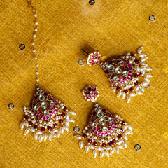 MDE034- Pink and White Colour Gold Plated Jadau Kundan Chandbali Earrings with Tika