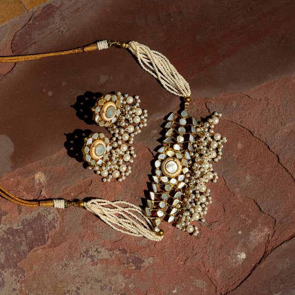 MDN017- White Colour Gold Plated Mother of Pearl Choker Set
