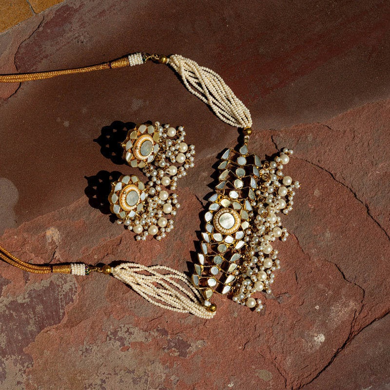 MDN017- White Colour Gold Plated Mother of Pearl Choker Set