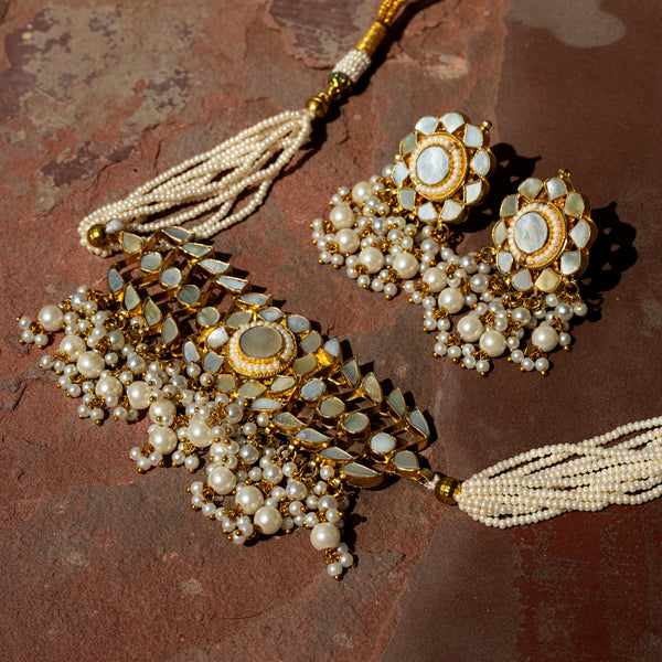 MDN017- White Colour Gold Plated Mother of Pearl Choker Set