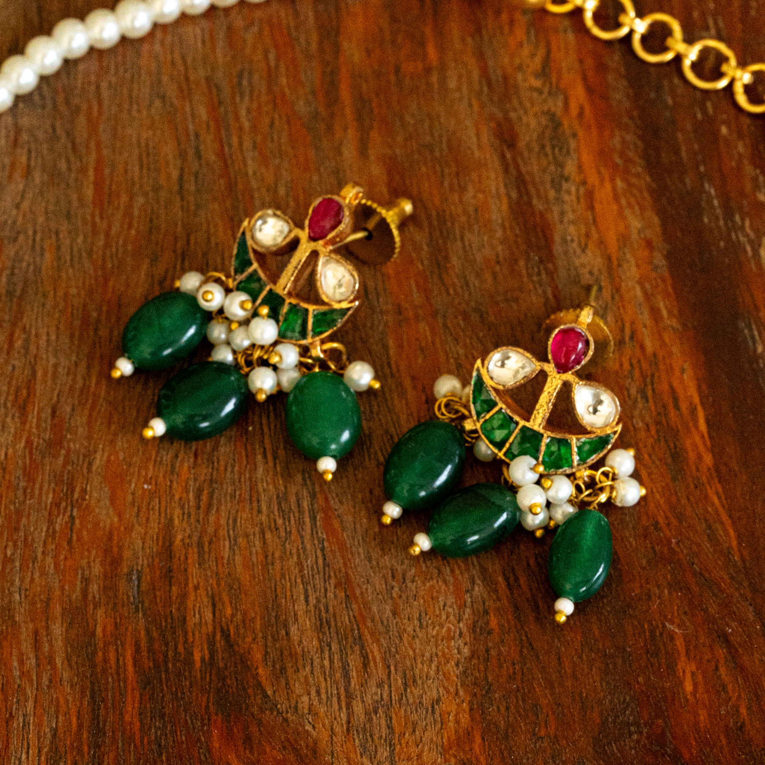 MDN008- Multi Colour Gold Plated Jadau Kundan Pendant set