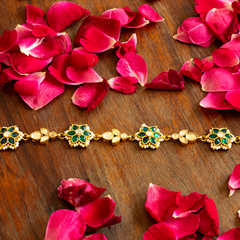 MDH051- White Colour Gold Plated Jadau Kundan Headband