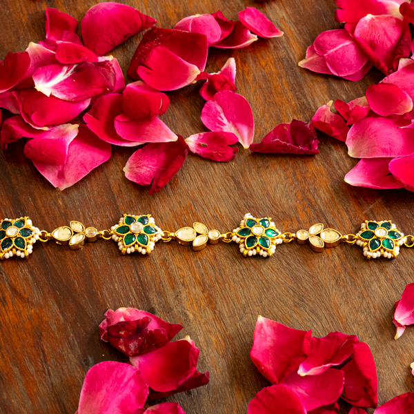 MDH051- White Colour Gold Plated Jadau Kundan Headband