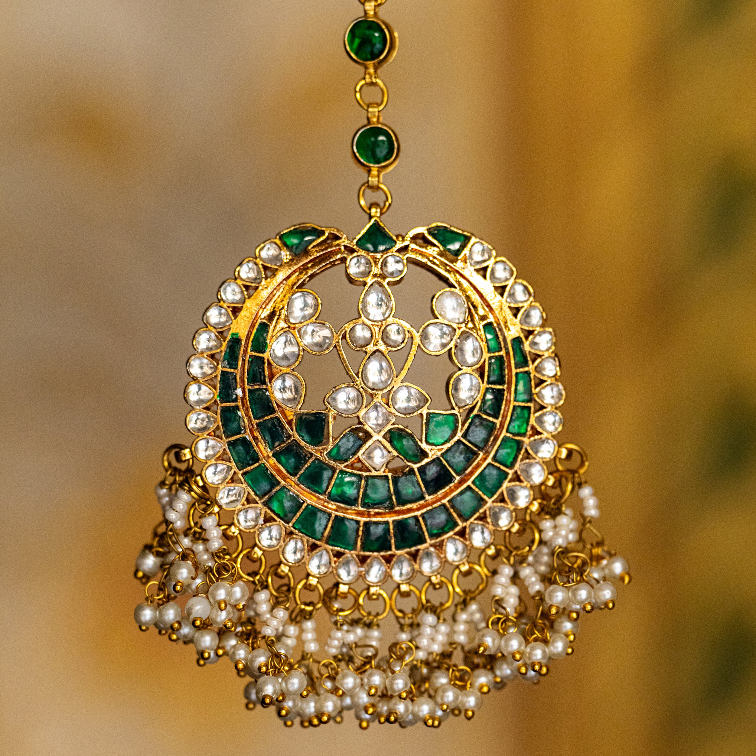 MDT088- Green and White Colour Gold Plated Jadau Kundan Tika