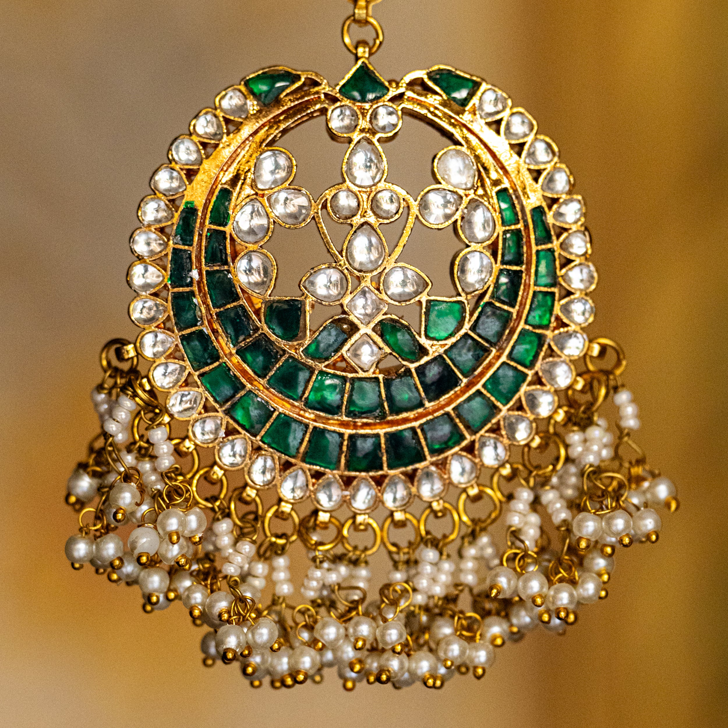 MDT088- Green and White Colour Gold Plated Jadau Kundan Tika