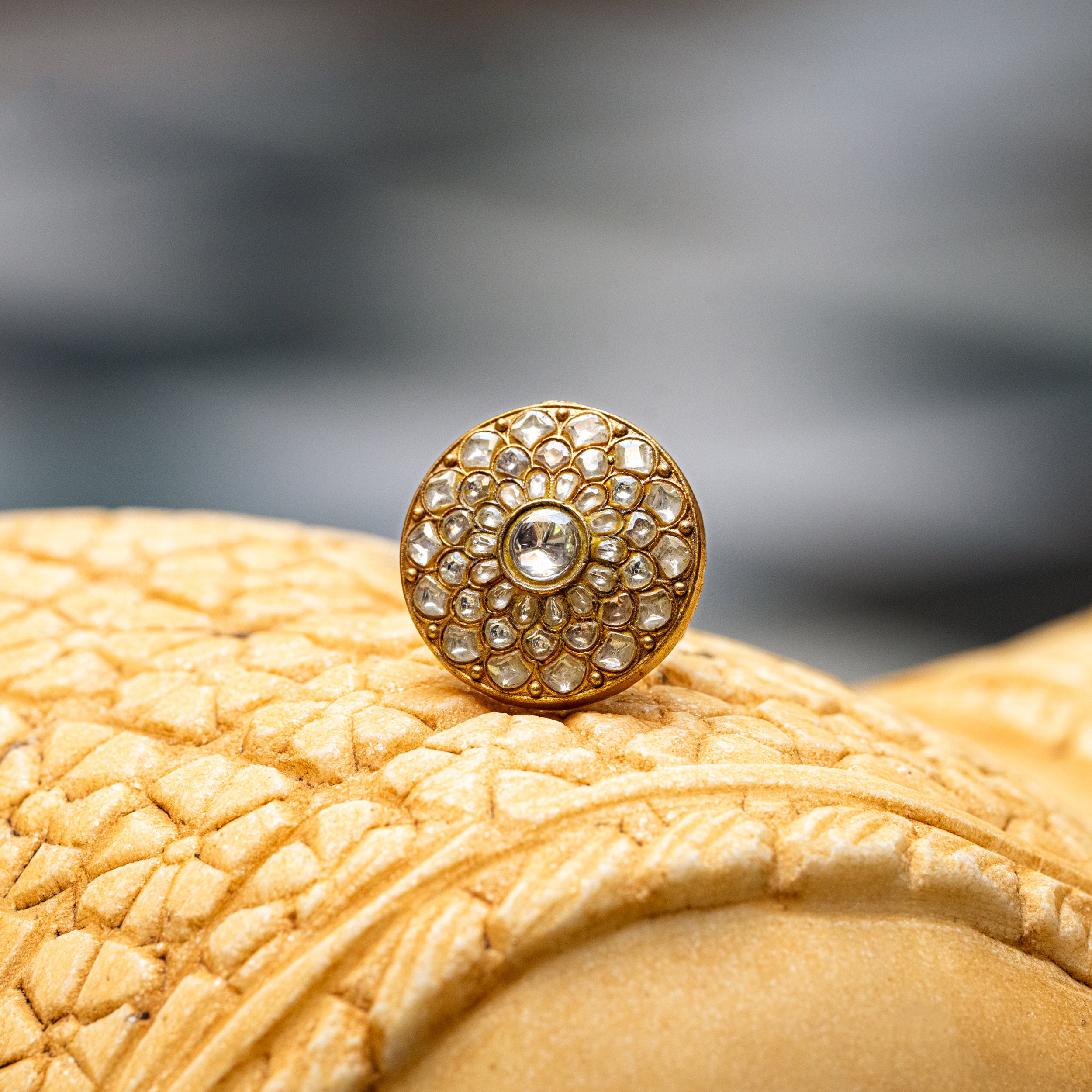 MDR020- White Colour Gold Plated Thappa Jadau Kundan Ring