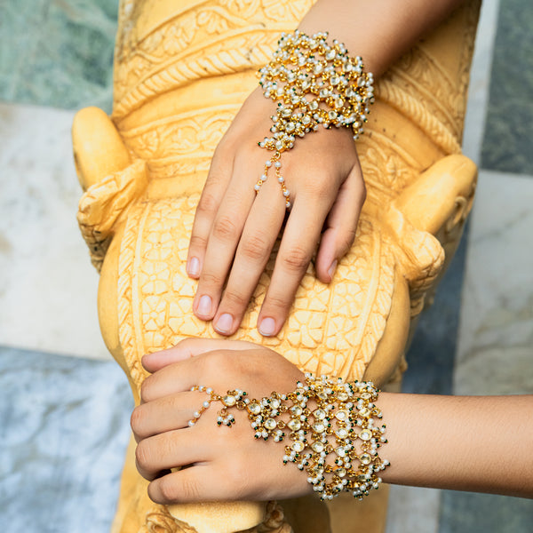 MDHP102- White Colour Gold Plated Jadau Kundan Hathphool